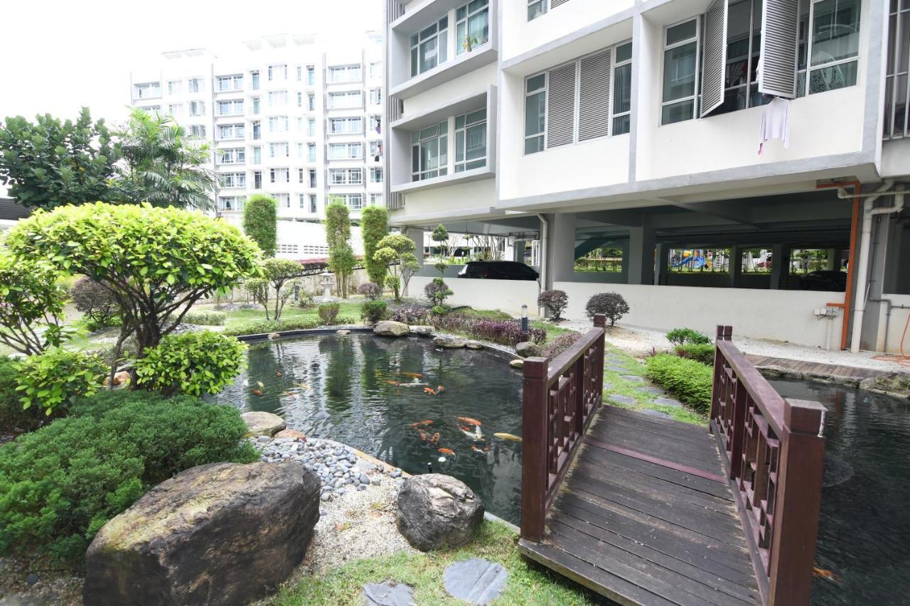 Mount Austin Midori 10 Pax Free Wi-fi 500mbps Netflix Apartemen Johor Bahru