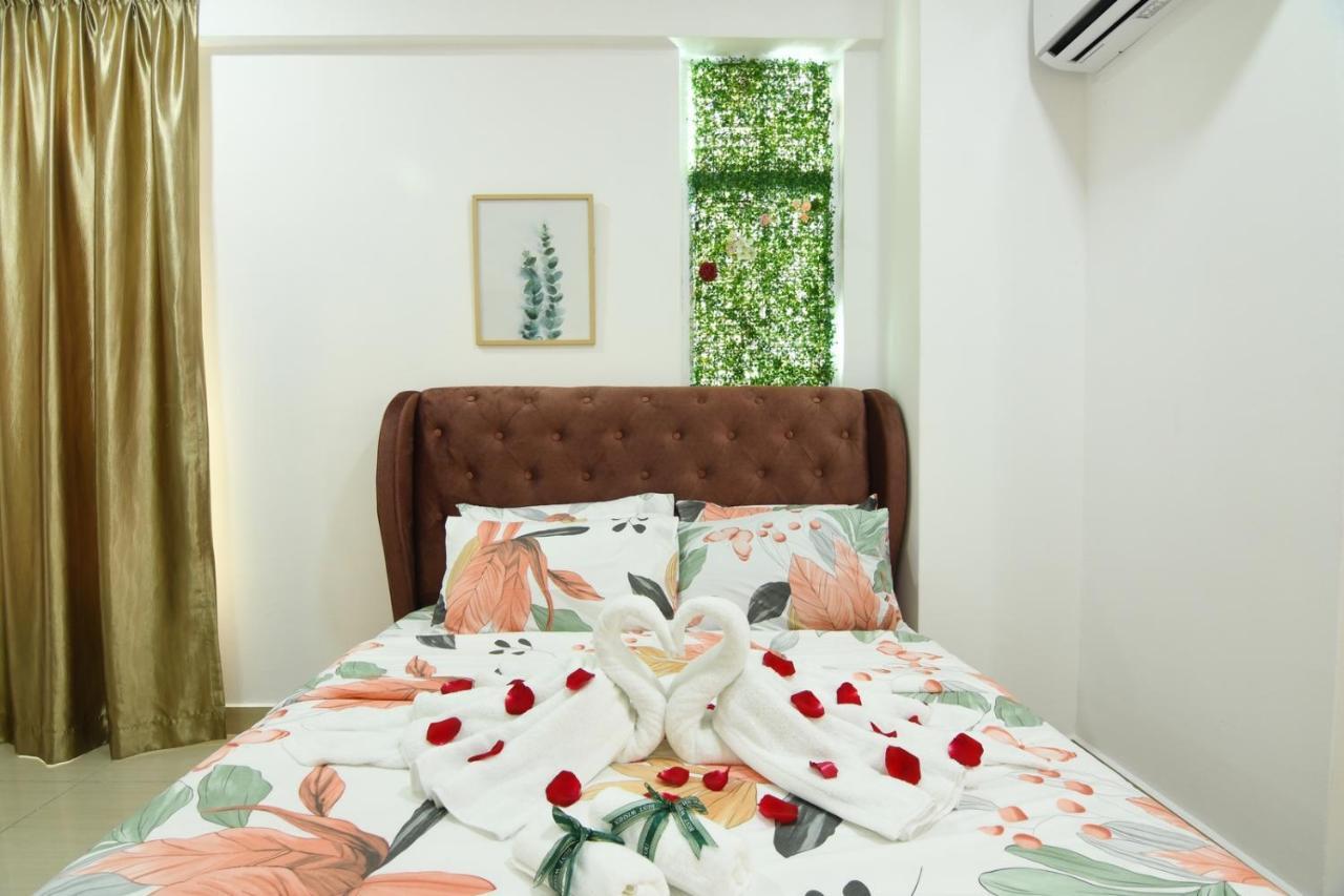 Mount Austin Midori 10 Pax Free Wi-fi 500mbps Netflix Apartemen *