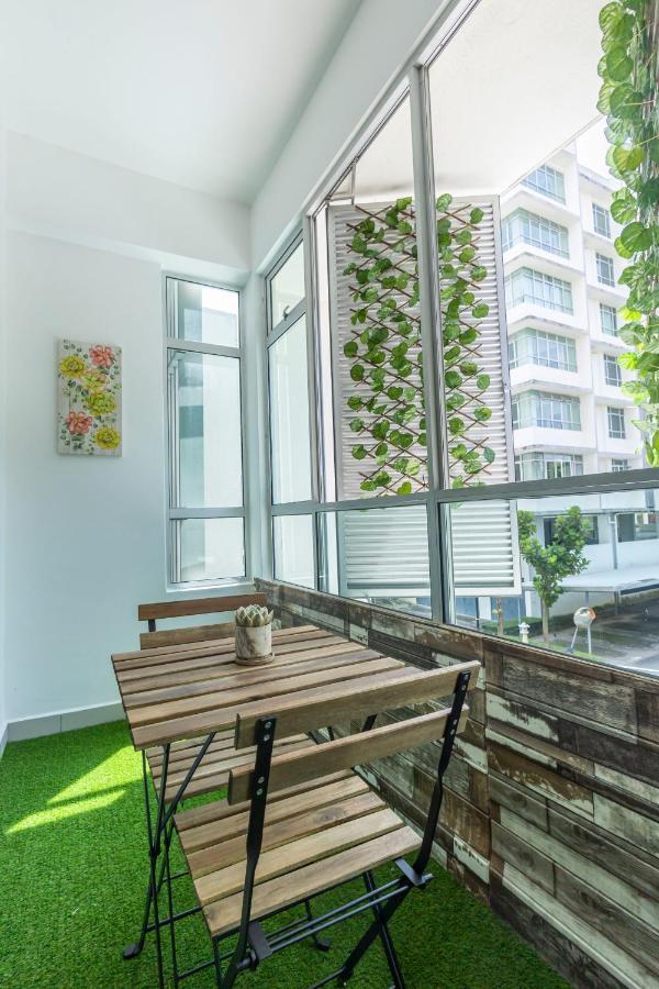 Apartemen Mount Austin Midori 10 Pax Free Wi-fi 500mbps Netflix